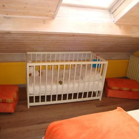 Le Poirier De Warre *