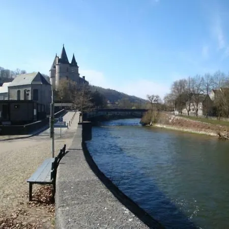 Le Poirier De Warre *
